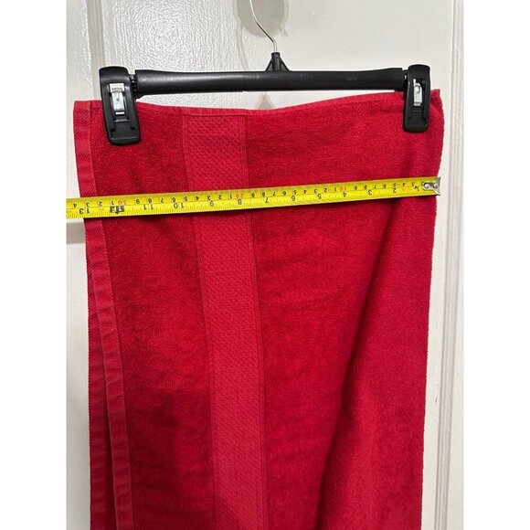 Red Bath Towel - Picture 7 of 10